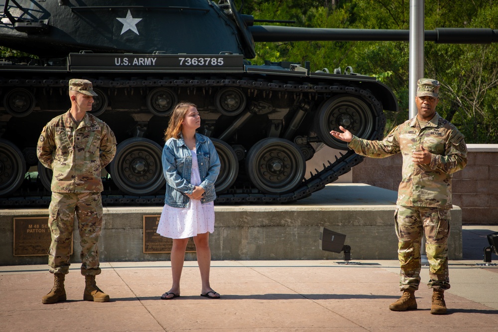 USARCENT Soldier Receives ARCOM