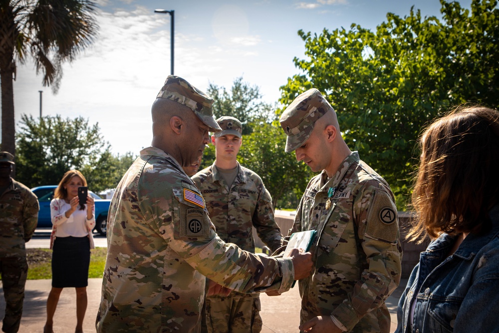 USARCENT Soldier Receives ARCOM