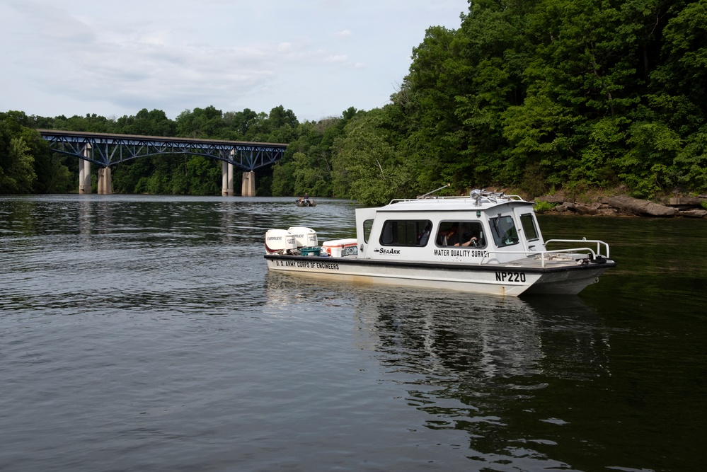 Team explains how it surveys Lake Cumberland’s water quality