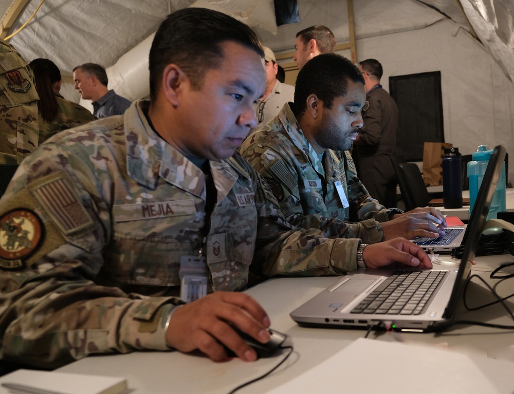 ShOC-N battle lab hosts distributed command and control event