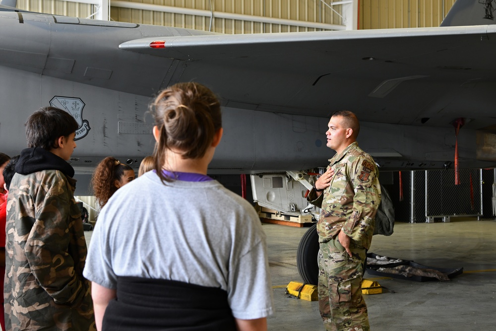 Westfield Intermediate School tours 104th Fighter Wing