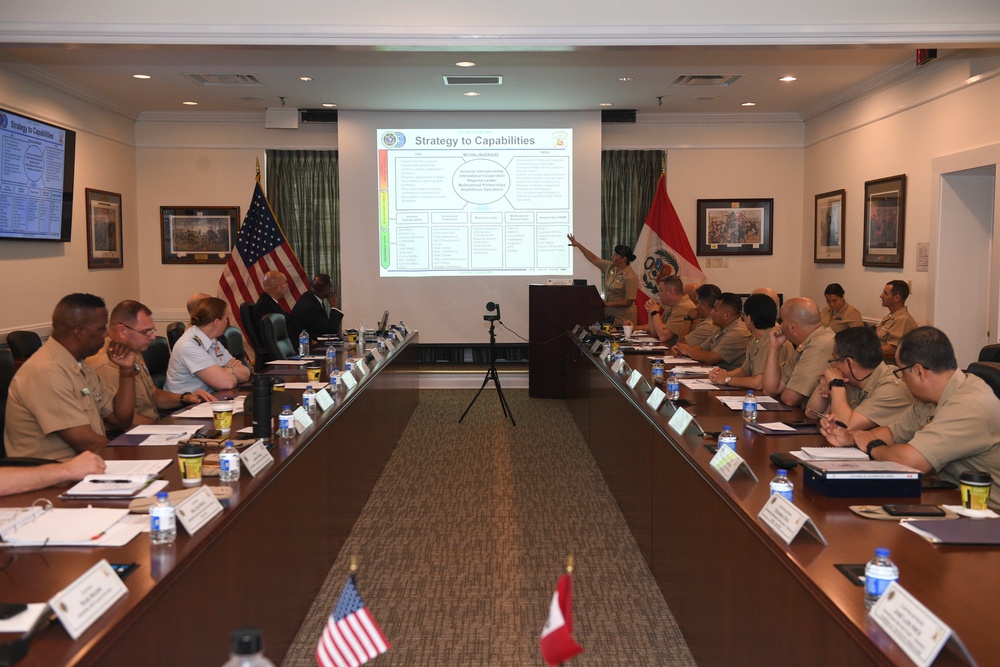 4th Fleet Conducts Maritime Staff Talks With Peru