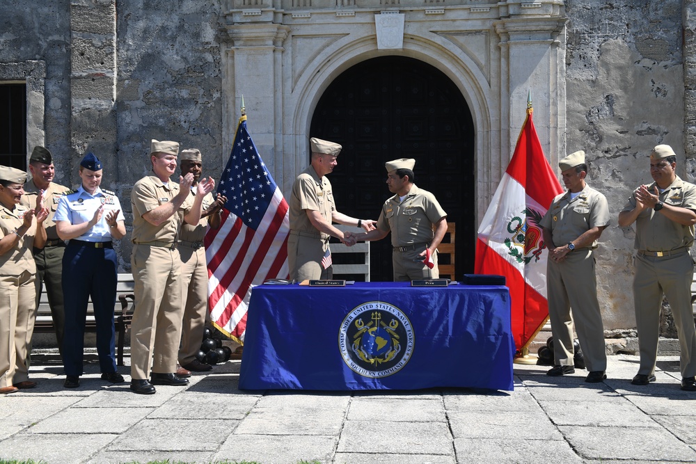 4th Fleet Conducts Maritime Staff Talks With Peru