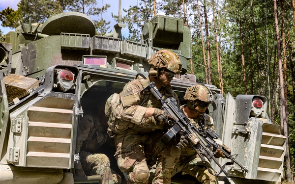 2-7 Infantry Regiment conduct Section Live Fire 1ABCT, 3ID