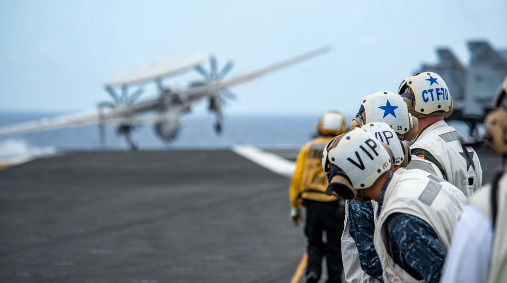 USS Ronald Reagan (CVN 76) hosts Republic of Korea Navy rear admiral