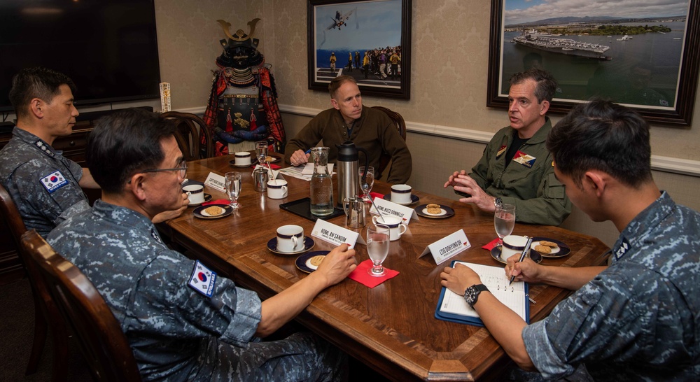 USS Ronald Reagan (CVN 76) Hosts Republic of Korea Navy Rear Admiral