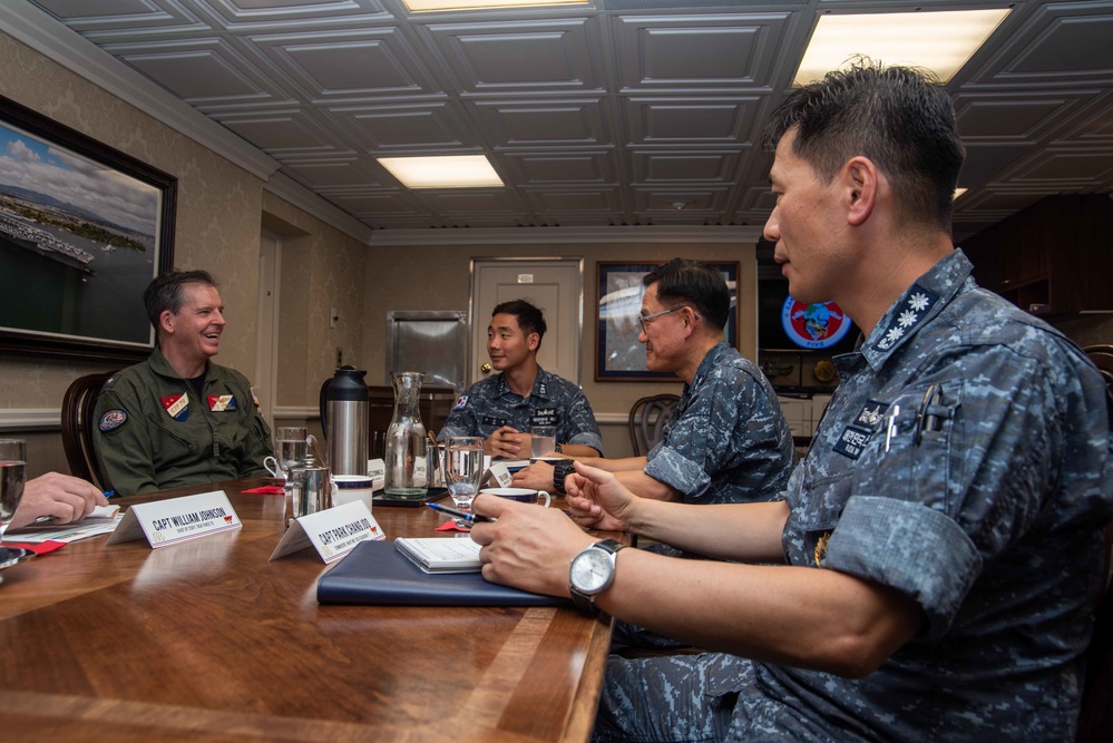 USS Ronald Reagan (CVN 76) Hosts Republic of Korea Navy Rear Admiral