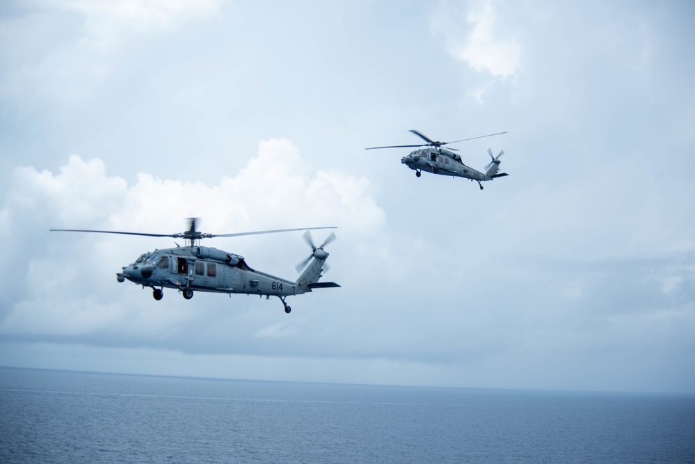 USS Ronald Reagan (CVN 76) Conducts Joint Operations with ROKS Marado (LPH 6112)