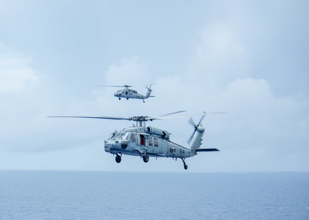 USS Ronald Reagan (CVN 76) Conducts Joint Operations with ROKS Marudo (LPH 6112)