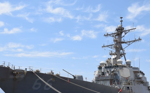 USS Gonzalez (DDG 66) Daily Operations