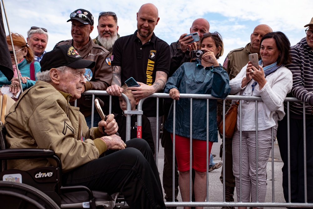 Saying hello to the crowd