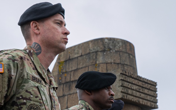 1st ID Signal Monument Ceremony