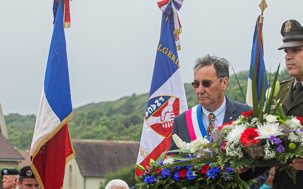 1st ID Signal Monument Ceremony