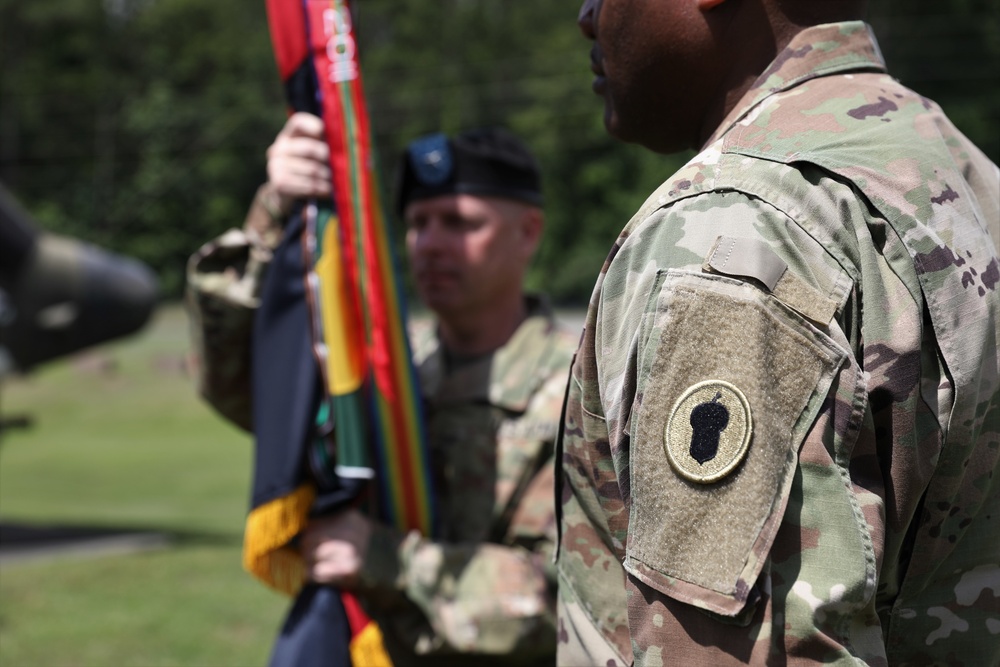 The “Golden Acorn” Division hosts Change of Command