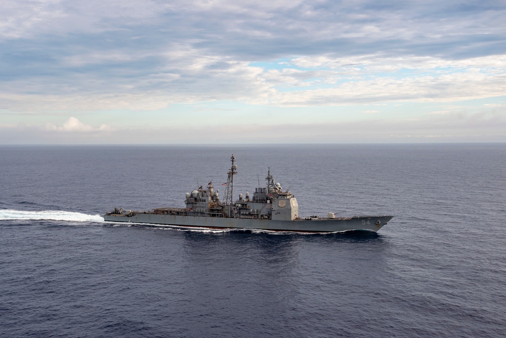 USS Ronald Reagan (CVN 76) conducts formation sailing with Carrier Strike Group 5, Republic of Korea Navy