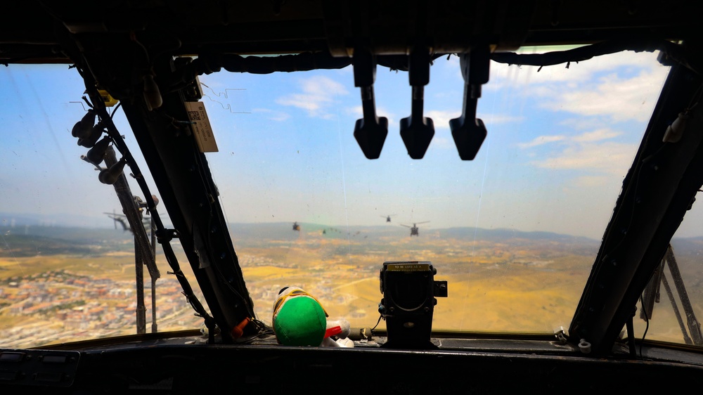 Flight Maneuvers During EFES 2022