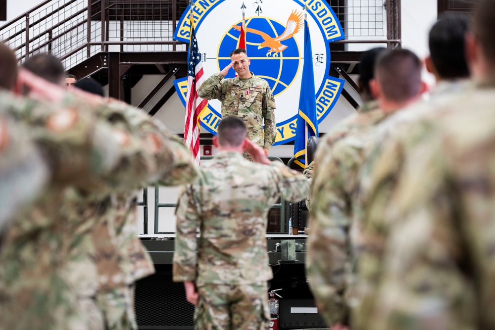 728th AMS welcomes new commander