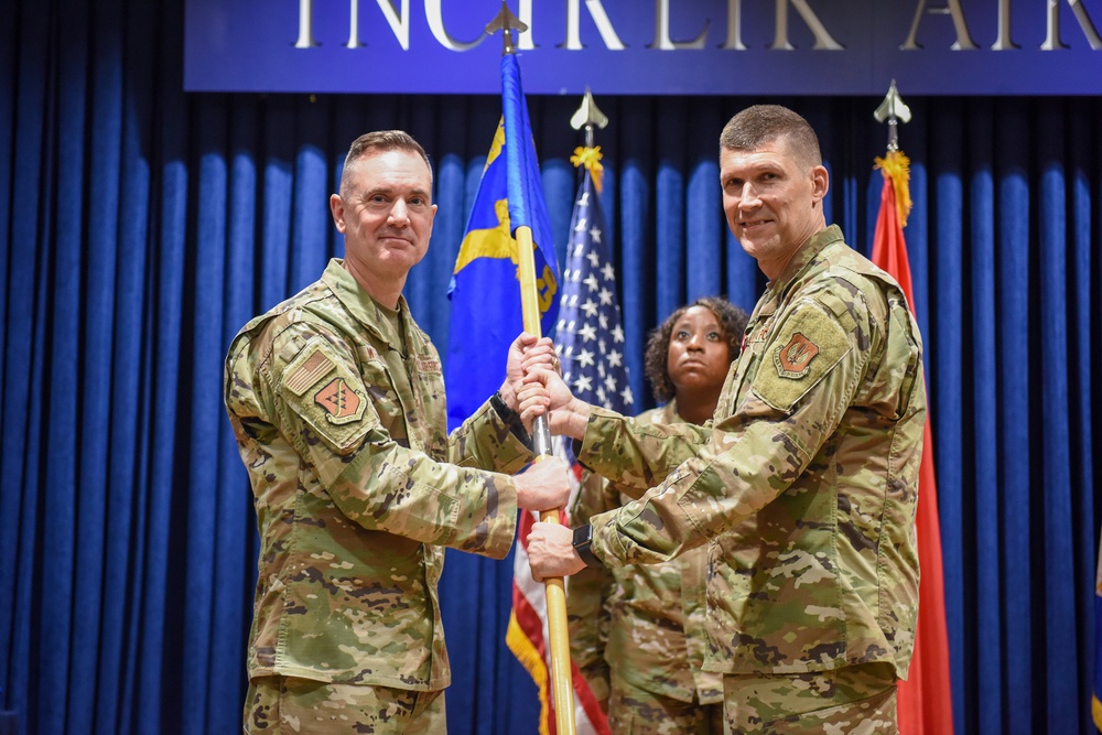 DVIDS - Images - 39th HCOS Change of Command [Image 3 of 4]