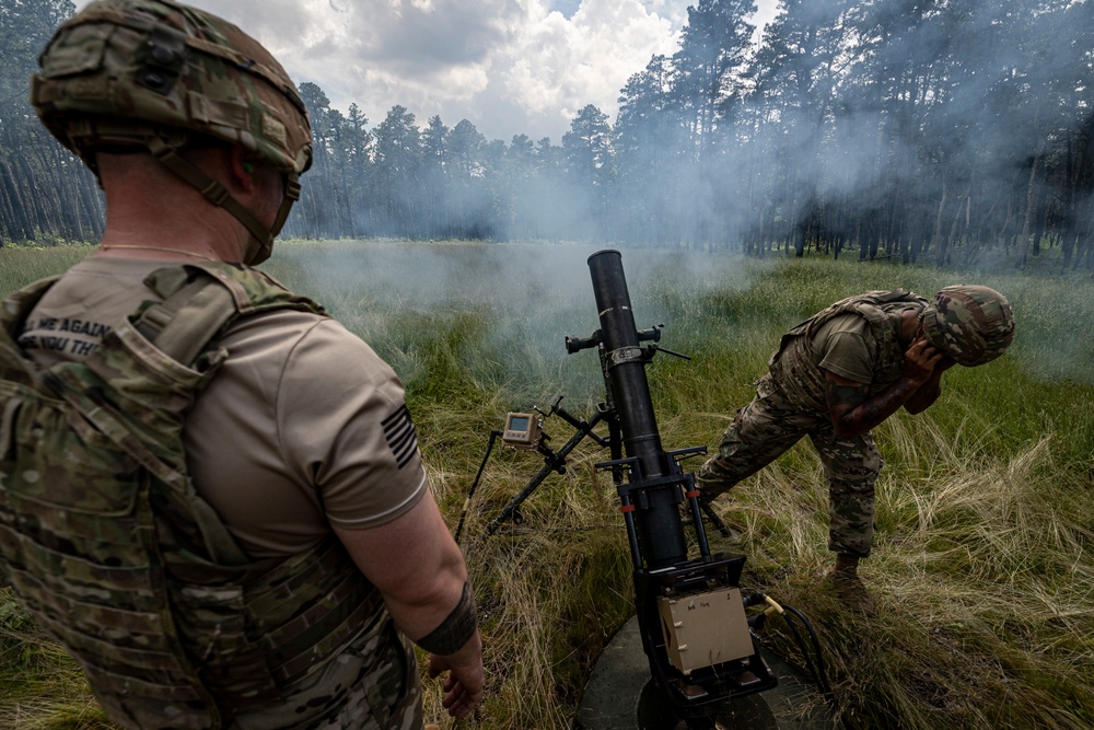 1-114th Infantry Regiment mortar platoon training