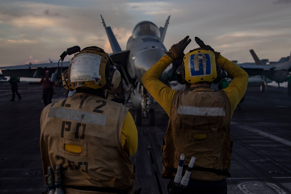 Abraham Lincoln conducts flight operations