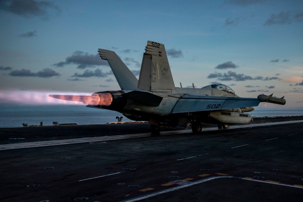 Abraham Lincoln conducts flight operations