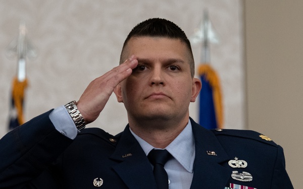 435th SCOS Change of Command