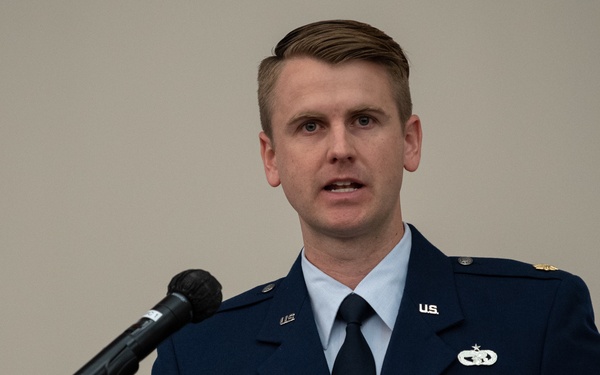 435th SCOS Change of Command