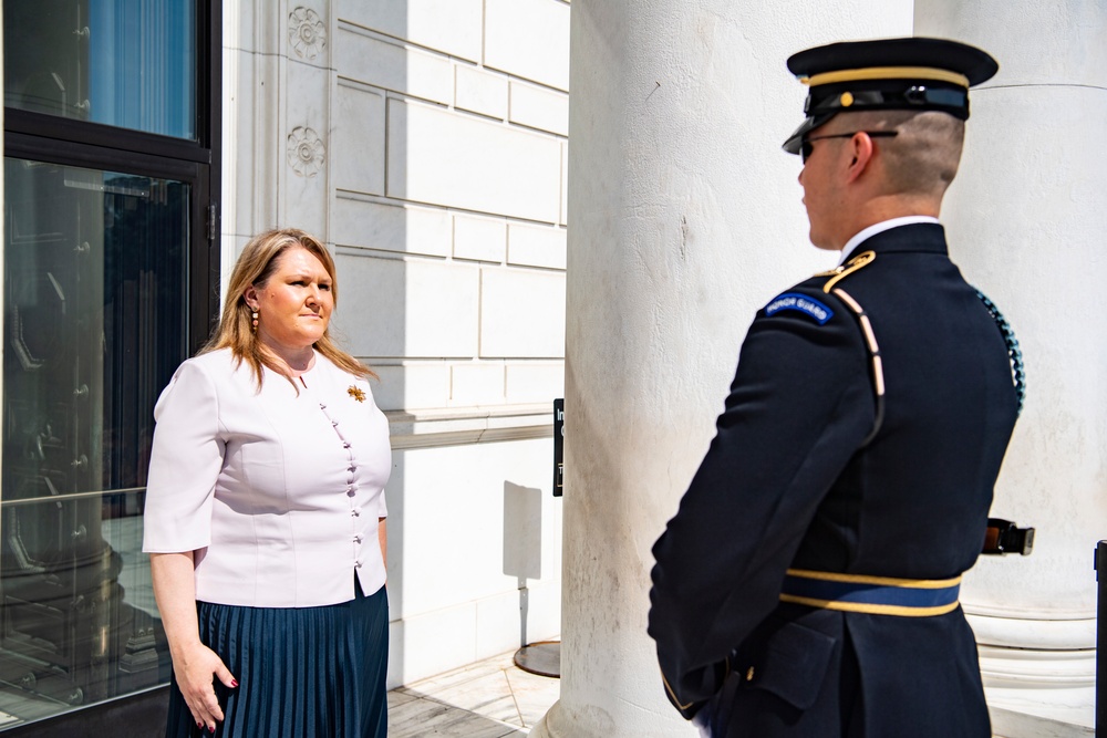 Minister of Defense of The Republic of North Macedonia Slavjanka Petrovska Participates in a Public Wreath-Laying Ceremony at the Tomb of the Unknown Soldier