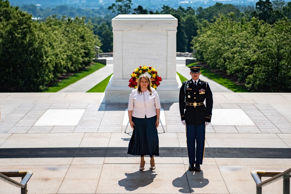 Minister of Defense of The Republic of North Macedonia Slavjanka Petrovska Participates in a Public Wreath-Laying Ceremony at the Tomb of the Unknown Soldier