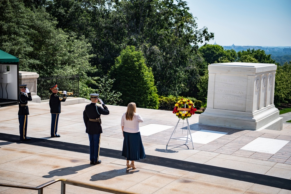 Minister of Defense of The Republic of North Macedonia Slavjanka Petrovska Participates in a Public Wreath-Laying Ceremony at the Tomb of the Unknown Soldier