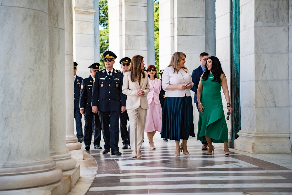 Minister of Defense of The Republic of North Macedonia Slavjanka Petrovska Participates in a Public Wreath-Laying Ceremony at the Tomb of the Unknown Soldier