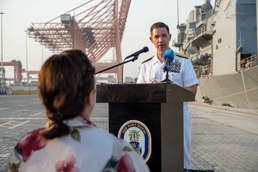 Vice Adm. Cooper Visits Kuwait