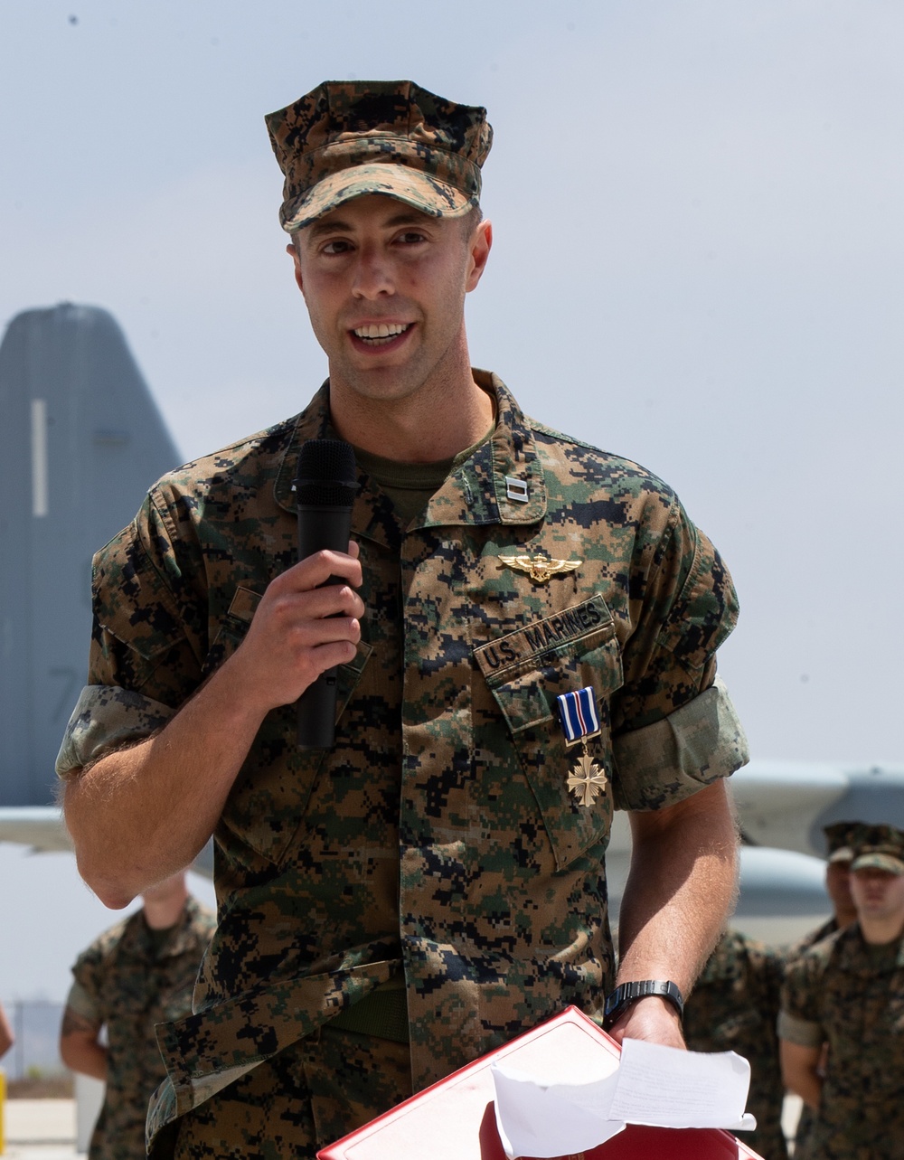 KC-130J Hercules Pilot receives Distinguished Flying Cross