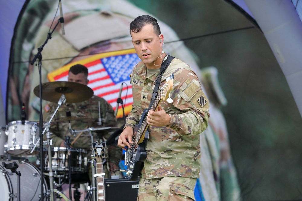 3rd Infantry Division Band Performs at Riverbend Festival