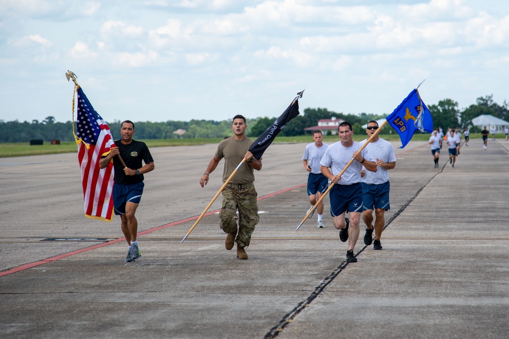 41st Aerial Port Squadron participates in Port Dawg Memorial Run