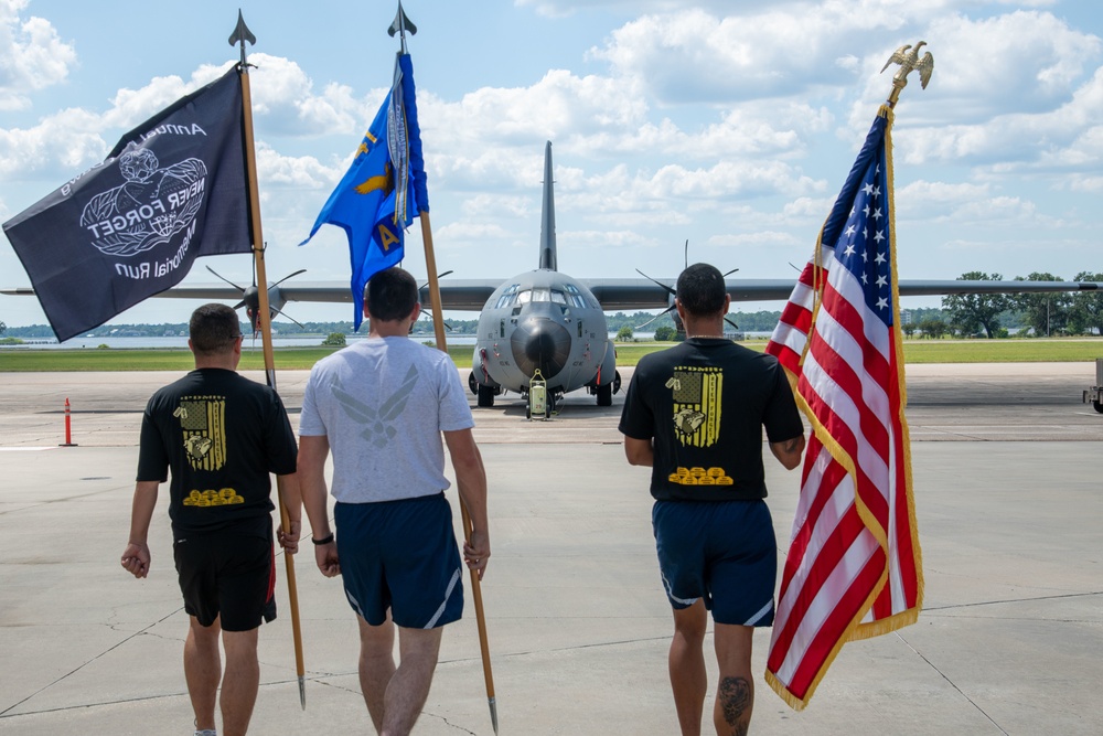 41st Aerial Port Squadron participates in Port Dawg Memorial Run