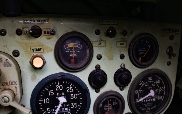 Connecticut Army National Guard Supplies M113 APC to Ukraine