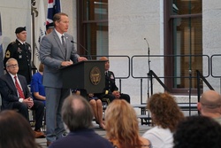 Governor’s annual wreath-laying ceremony honors fallen service members’ sacrifices [Image 9 of 13]