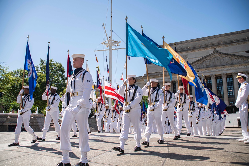 Vice Adm. Mustin commemorates the 80th anniversary of the Battle of Midway at U.S. Navy Memorial