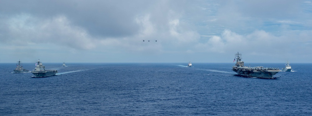 USS Ronald Reagan (CVN 76) conducts formation sailing with Carrier Strike Group 5, Republic of Korea Navy