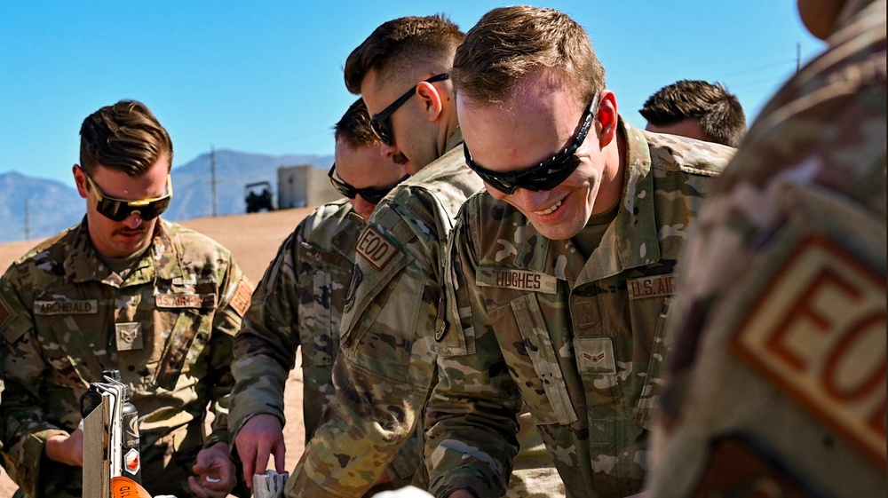 Hill AFB EOD Team Conducts Training Exercise