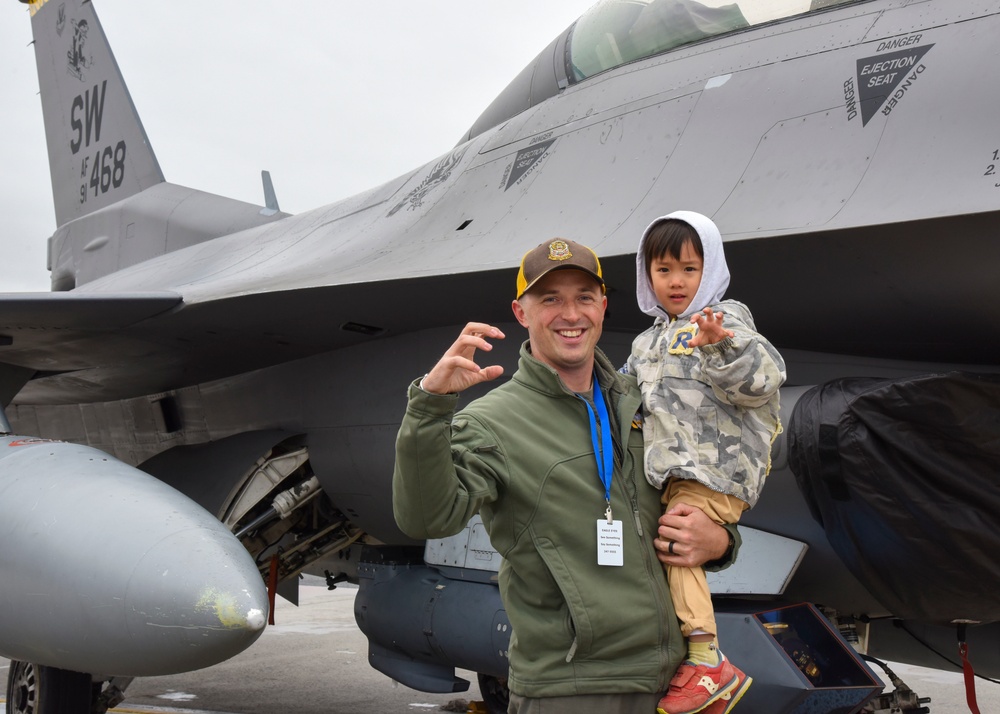 Fairchild Skyfest 2022 soars over the Inland Northwest