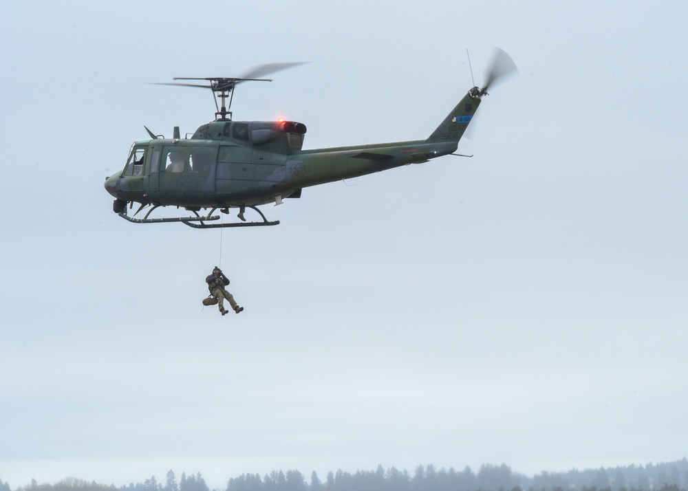 Fairchild Skyfest 2022 soars over the Inland Northwest