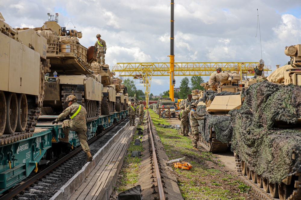 U.S. Soldiers Conduct Tank Display in Lithuania During Defender Europe