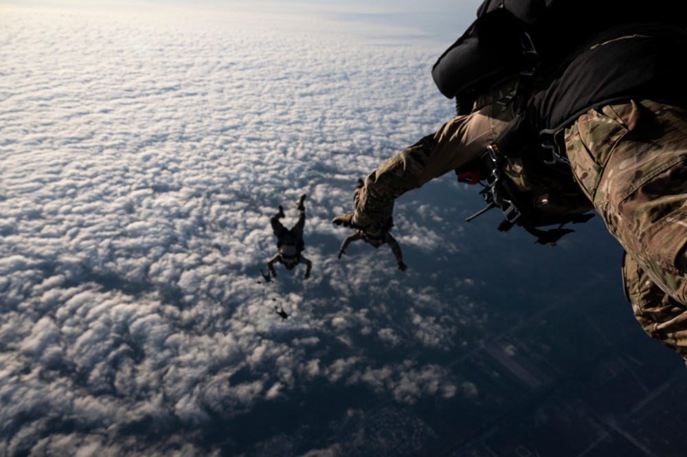 Athena 2022 - French, Spanish Military Free Fall