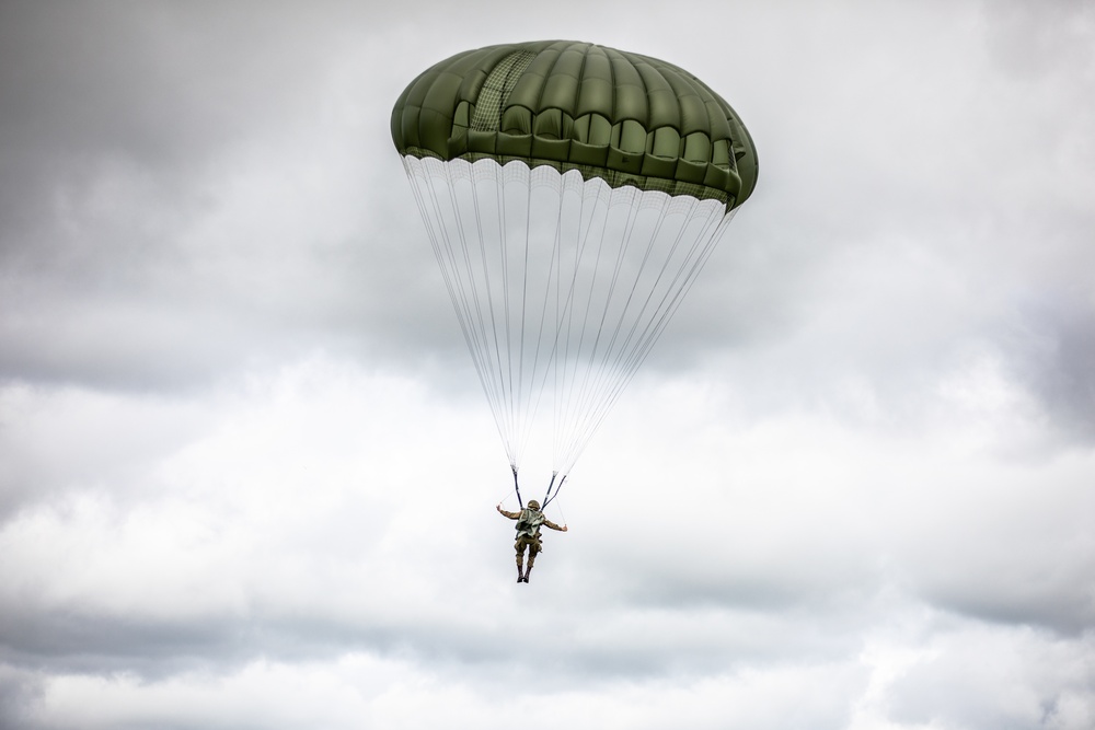 Liberty Jump Team and 82nd Jump into NormandyLiberty Jump Team and 82nd Jump into Normandy