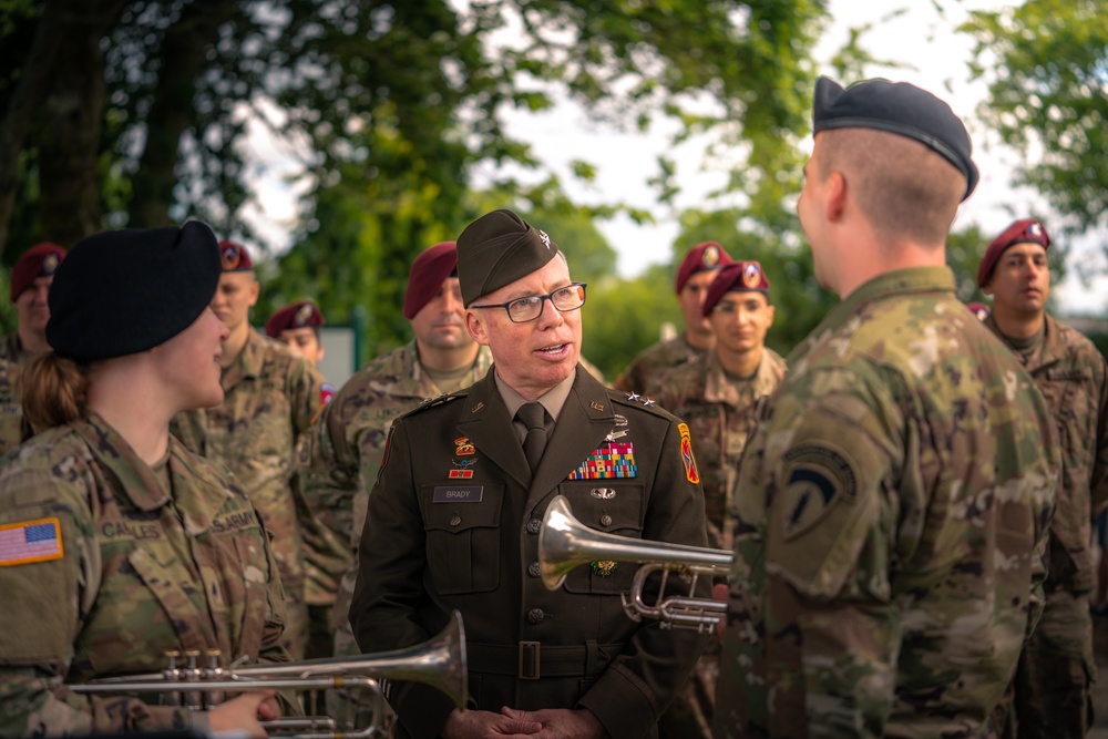 10th AAMDC Commanding General honors community and fallen paratroopers on 78th D-Day anniversary