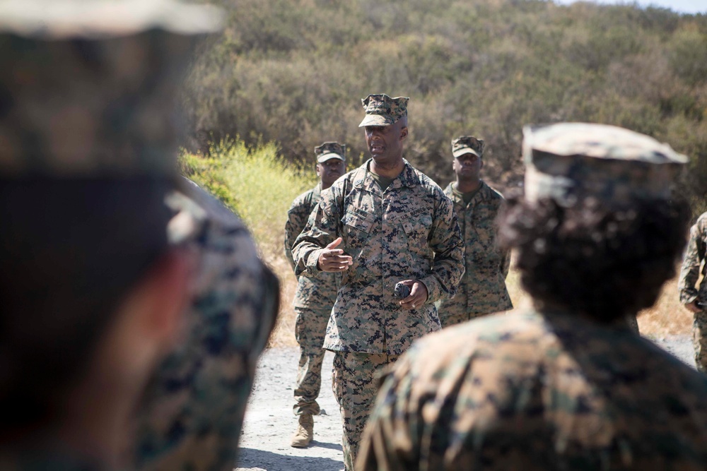 MCAS Miramar H&amp;HS Hike