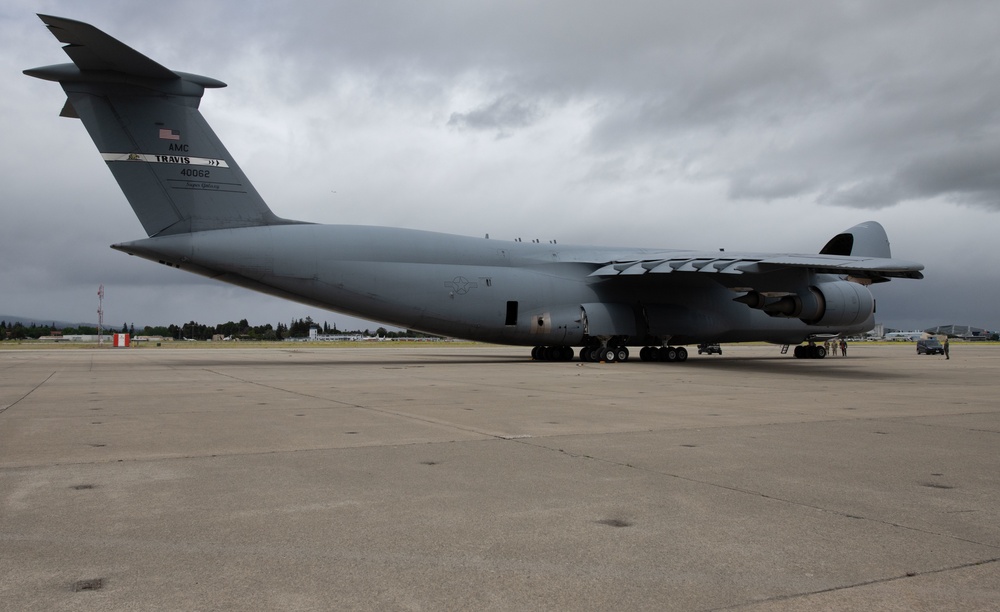 Nexus Rising C-5 Super Galaxy load