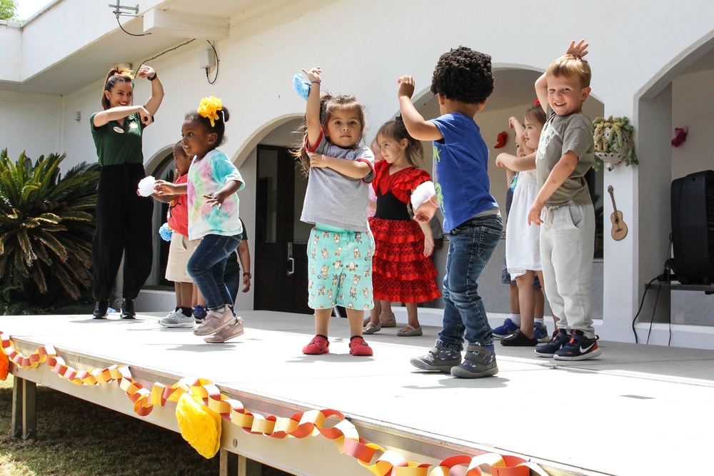 Rota CDC Hosts Feria Event for Families